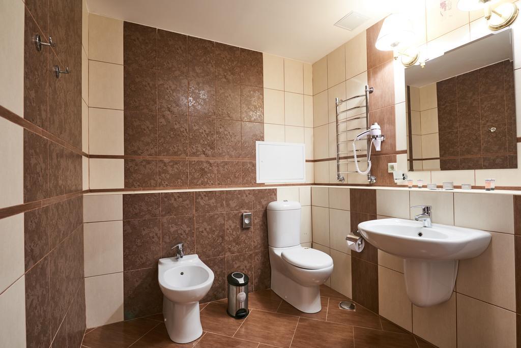 Victoria Hotel Na Zamkovoy Minsk Ngoại thất bức ảnh