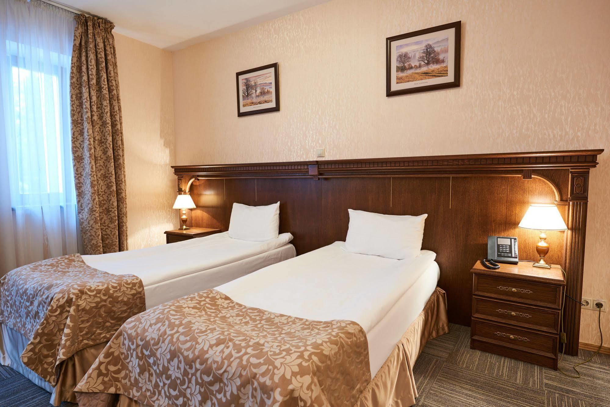 Victoria Hotel Na Zamkovoy Minsk Ngoại thất bức ảnh